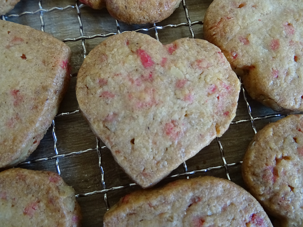 Acheter biscuits sabls aux noix de Grenoble et pralines roses